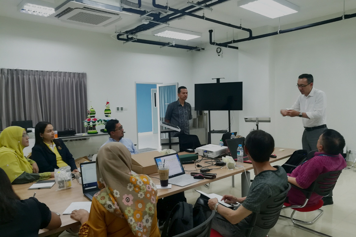 FREEHTML5.co Free HTML5 Template Bootstrap